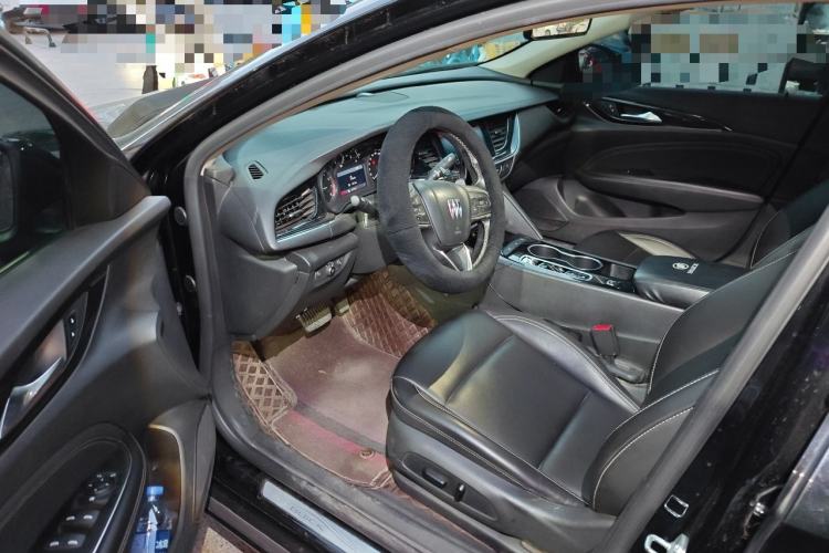 Used Buick Regal 2024 25T Deluxe Edition Driver Seat