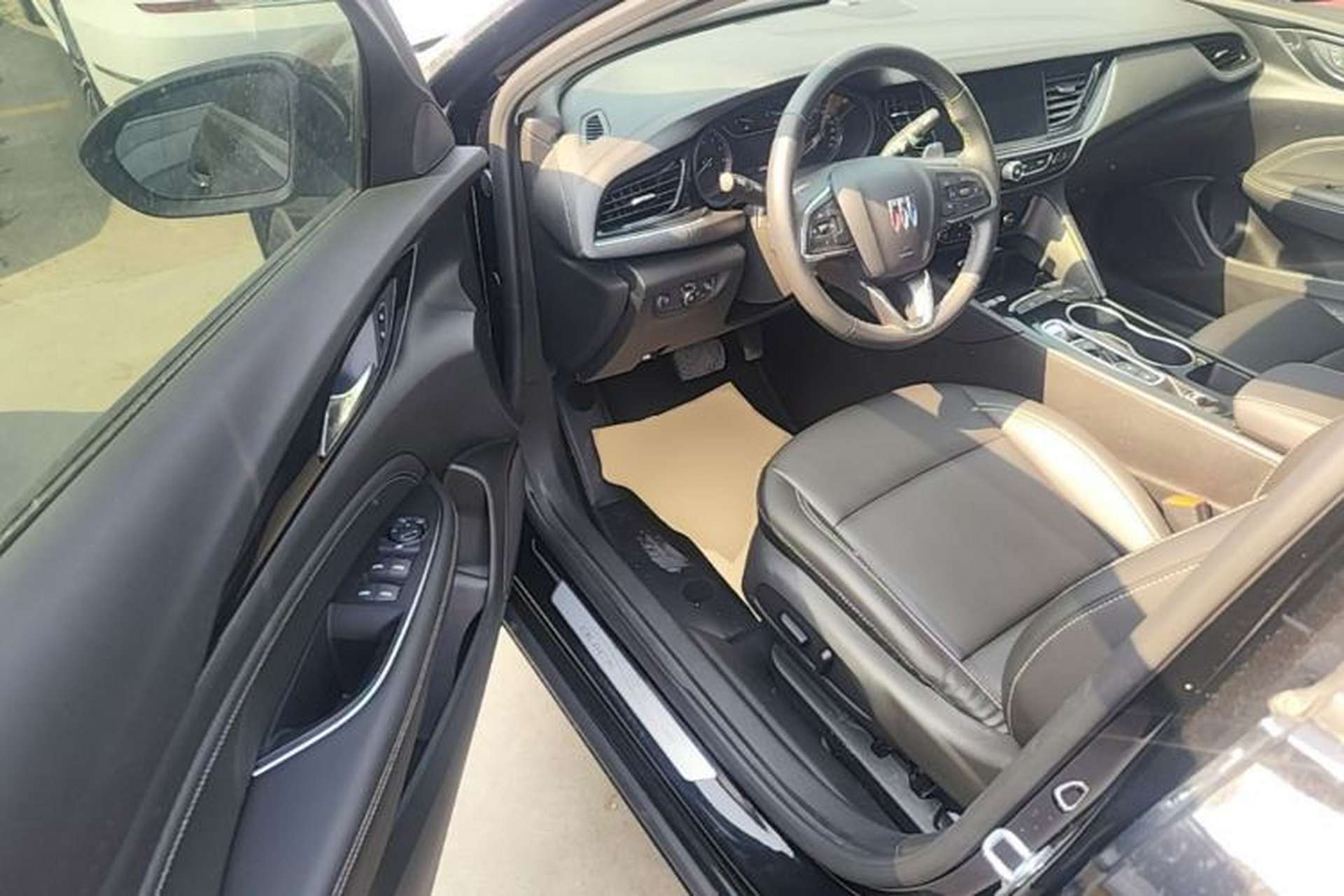 Used Buick Regal 2024 25T Deluxe Edition Driver Seat