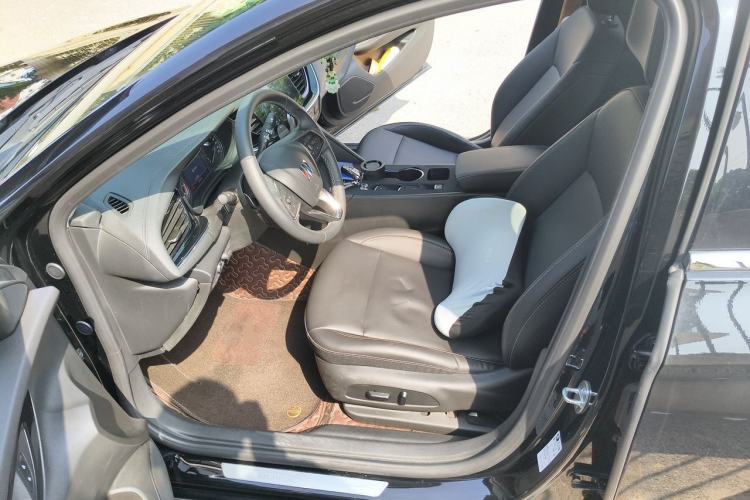 Used Buick Regal 2024 25T Deluxe Edition Driver Seat