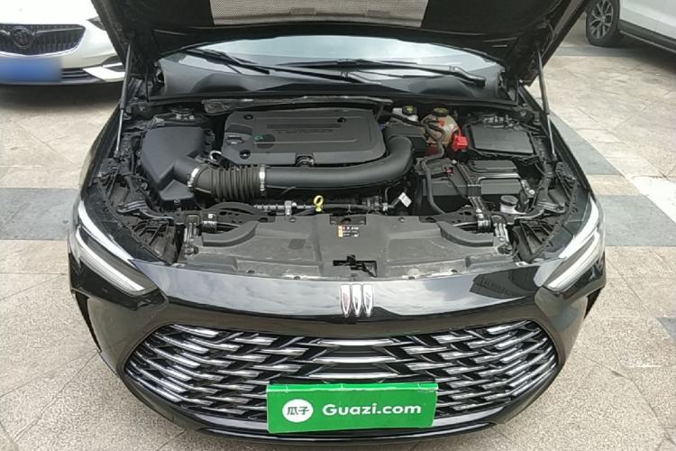 Used Buick Regal 2024 28T Luxury Edition Engine Bay