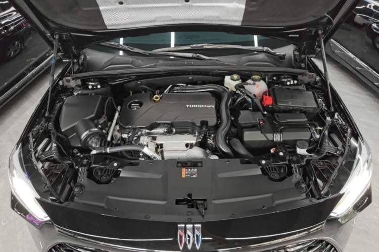 Used Buick Regal 2024 Revised 25T Ultra-Comfort Edition Engine Bay