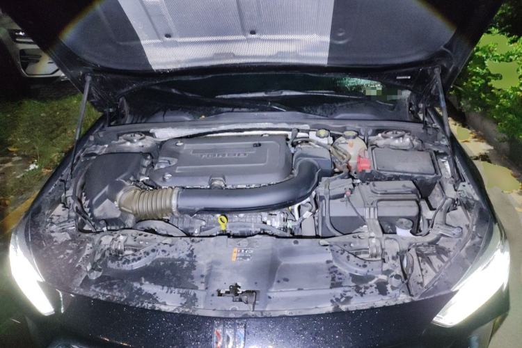 Used Buick Regal 2024 28T Luxury Edition Engine Bay