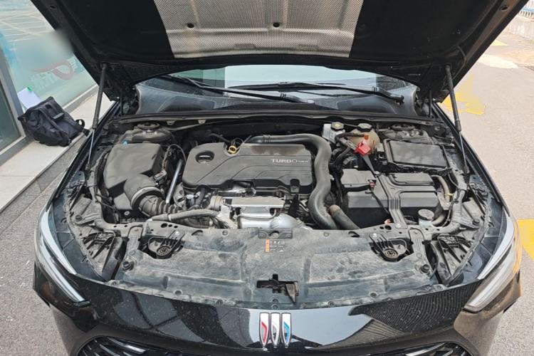 Used Buick Regal 2024 25T Deluxe Edition Engine Bay