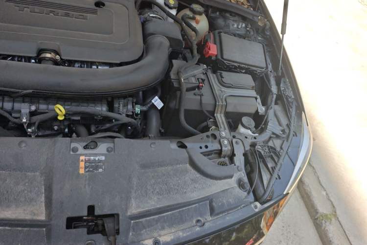 Used Buick Regal 2024 Restyled 28T Luxury Edition Engine Bay Left