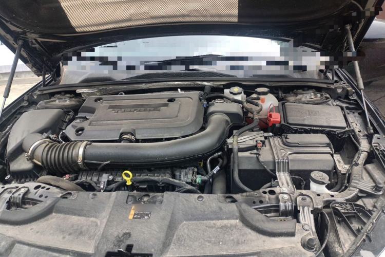 Used Buick Regal 2024 28T Luxury Edition Engine Bay