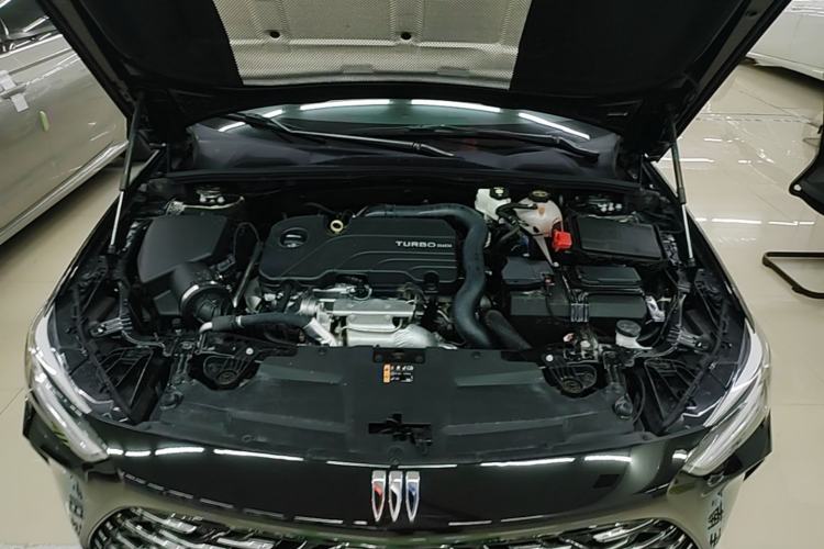 Used Buick Regal 2024 Revised 25T Ultra-Comfort Edition Engine Bay