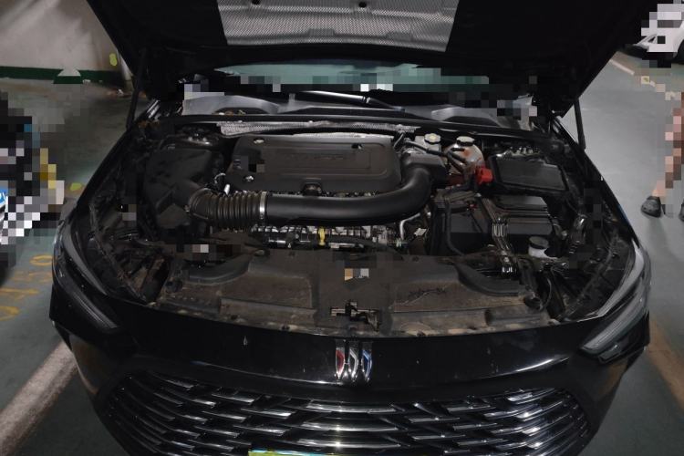 Used Buick Regal 2024 28T Luxury Edition Engine Bay