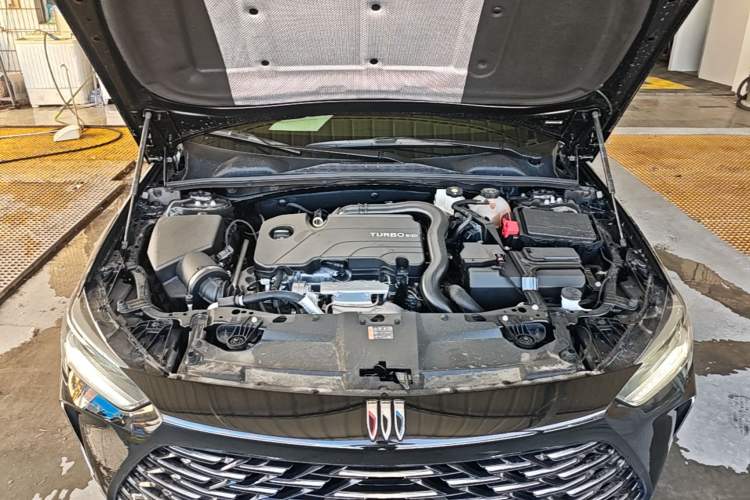 Used Buick Regal 2024 Revised 25T Ultra-Comfort Edition Engine Bay