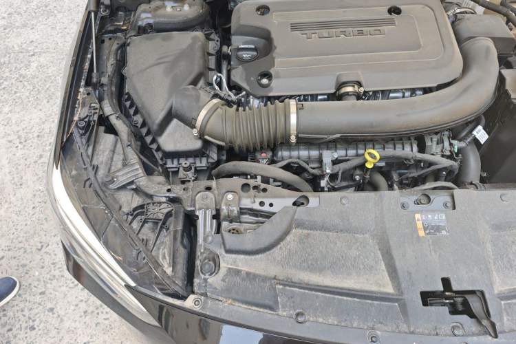 Used Buick Regal 2024 Restyled 28T Luxury Edition Engine Bay Right