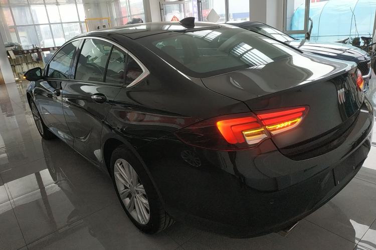 Used Buick Regal 2024 28T Luxury Edition Exterior 2