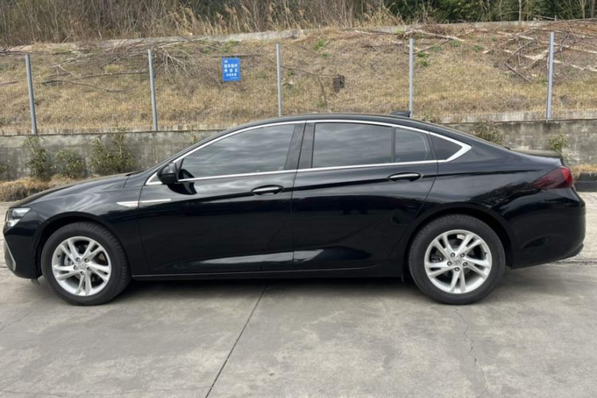 Used Buick Regal 2024 25T Deluxe Edition Exterior 2