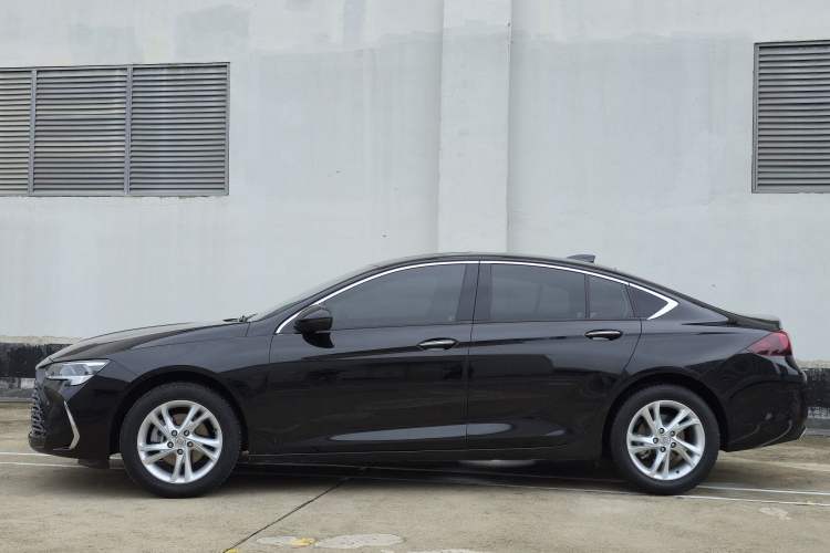 Used Buick Regal 2024 25T Deluxe Edition Exterior 3