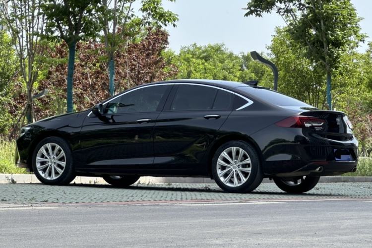 Used Buick Regal 2024 28T Luxury Edition Exterior 3