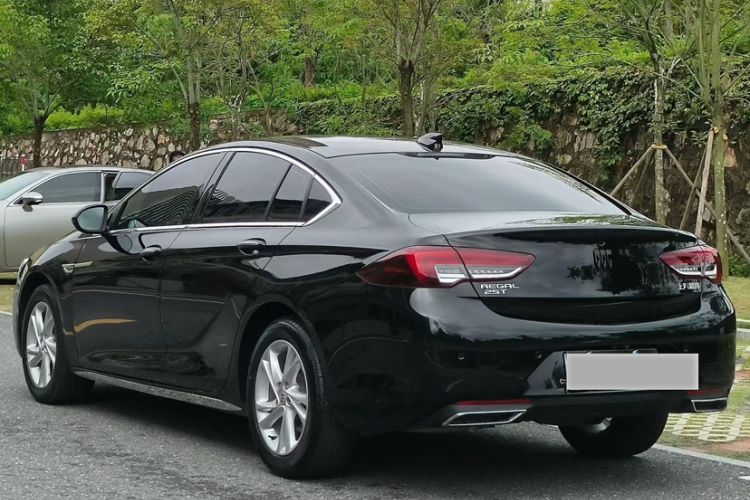 Used Buick Regal 2024 25T Deluxe Edition Exterior 3