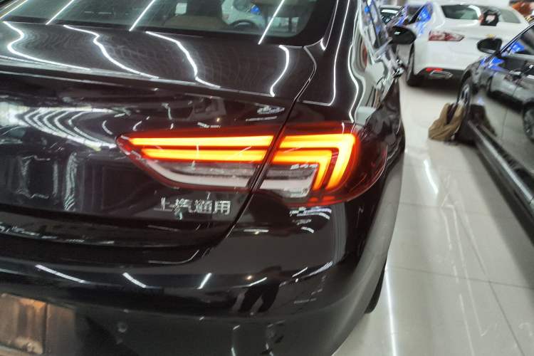 Used Buick Regal 2024 28T Luxury Edition Exterior 3
