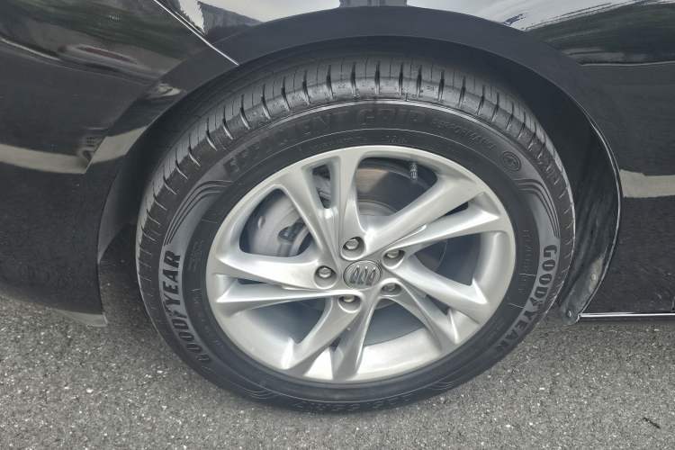 Used Buick Regal 2024 25T Deluxe Edition Exterior 4