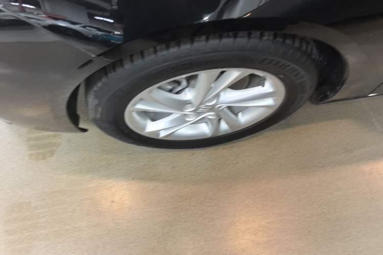 Used Buick Regal 2024 25T Deluxe Edition Exterior 4