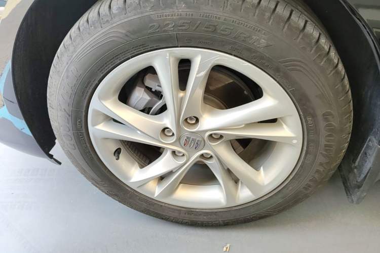 Used Buick Regal 2024 25T Deluxe Edition Exterior 4