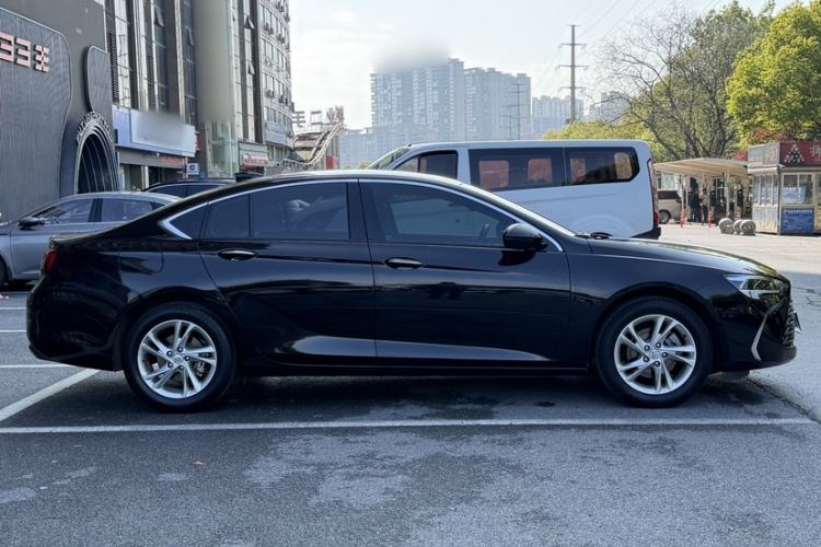 Used Buick Regal 2024 25T Deluxe Edition Exterior 4