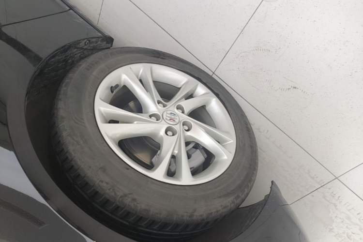 Used Buick Regal 2024 25T Deluxe Edition Exterior 4