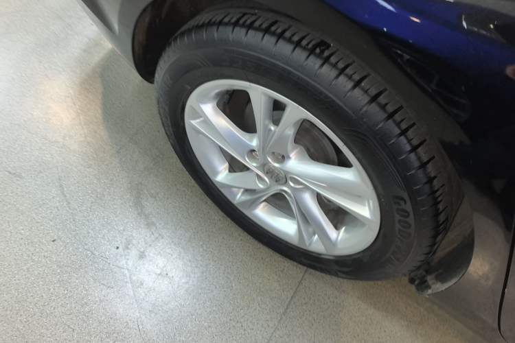 Used Buick Regal 2024 25T Deluxe Edition Exterior 5