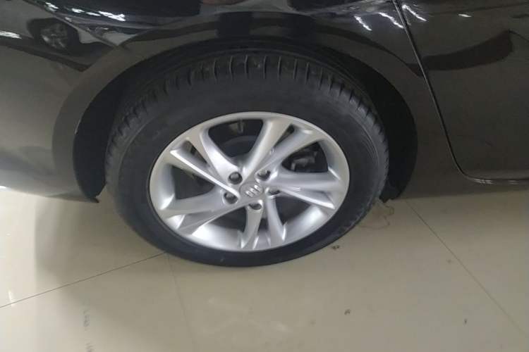 Used Buick Regal 2024 25T Deluxe Edition Exterior 5