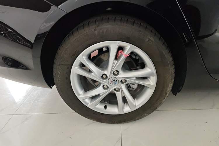 Used Buick Regal 2024 25T Deluxe Edition Exterior 5