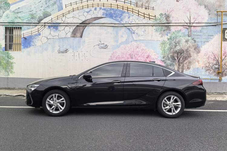Used Buick Regal 2024 25T Deluxe Edition Exterior 6