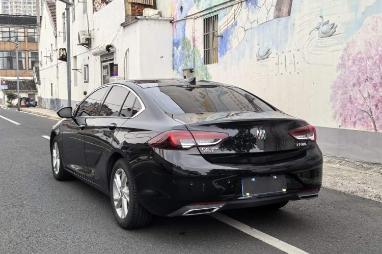 Used Buick Regal 2024 25T Deluxe Edition Exterior 7