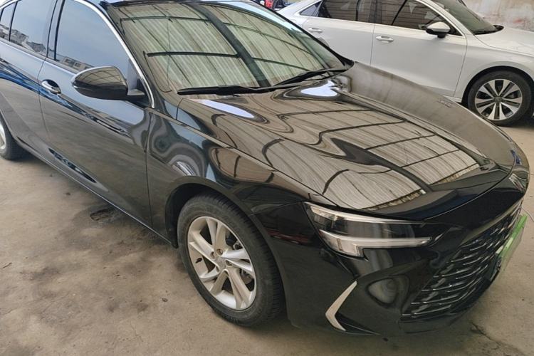 Used Buick Regal 2024 25T Deluxe Edition Front Right 45 Deg