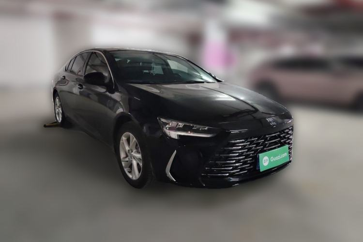 Used Buick Regal 2024 25T Deluxe Edition Front Right 45 Deg