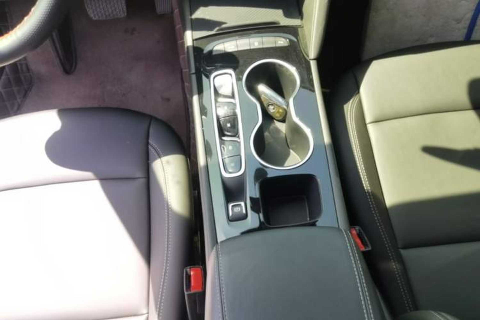 Used Buick Regal 2024 Revised 25T Ultra-Comfort Edition Gear Lever