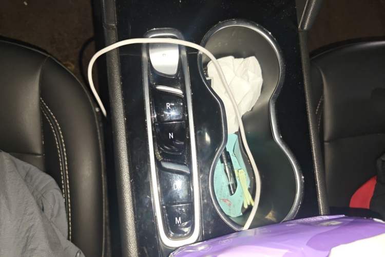 Used Buick Regal 2024 25T Deluxe Edition Gear Lever