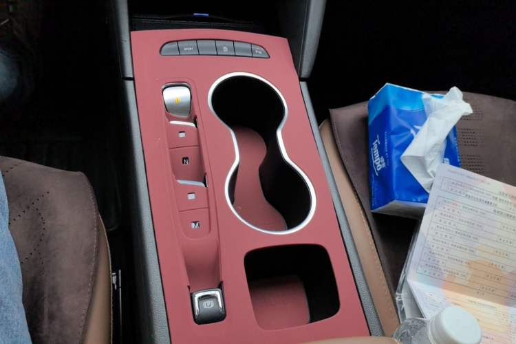 Used Buick Regal 2024 28T Luxury Edition Gear Lever