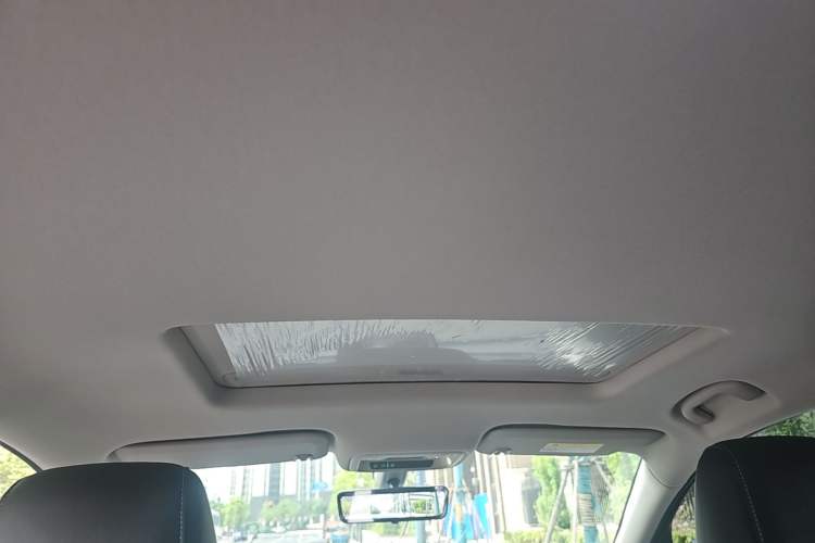 Used Buick Regal 2024 25T Deluxe Edition Headliner