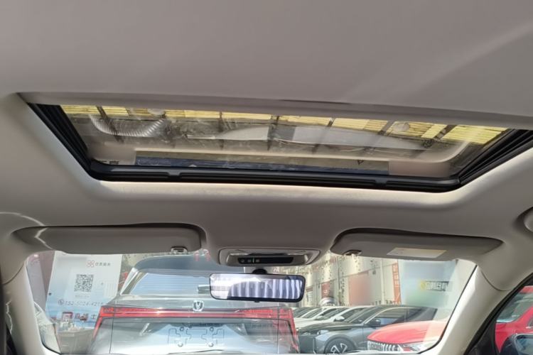 Used Buick Regal 2024 25T Deluxe Edition Headliner
