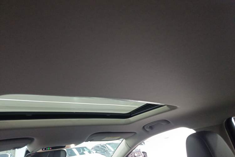 Used Buick Regal 2024 Revised 25T Ultra-Comfort Edition Headliner