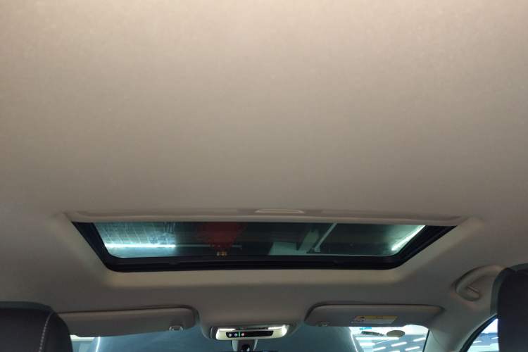 Used Buick Regal 2024 25T Deluxe Edition Headliner