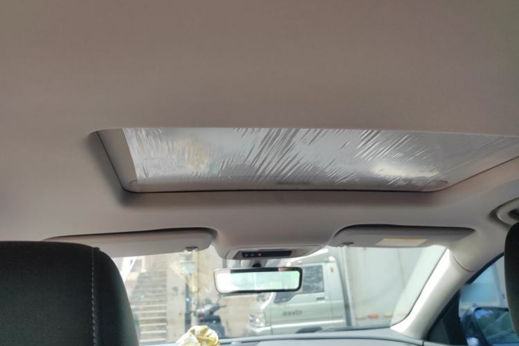 Used Buick Regal 2024 25T Deluxe Edition Headliner