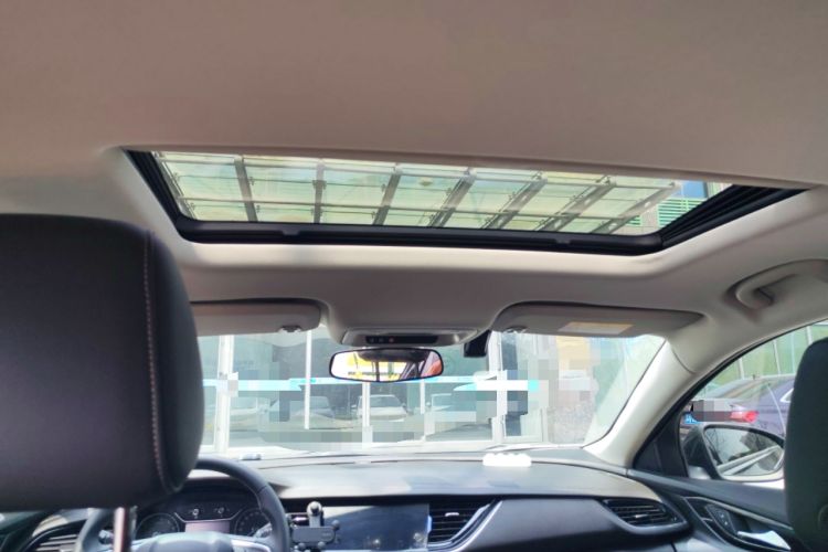 Used Buick Regal 2024 Revised 25T Ultra-Comfort Edition Headliner