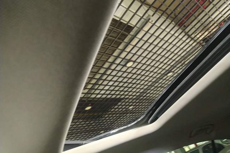 Used Buick Regal 2024 25T Deluxe Edition Headliner