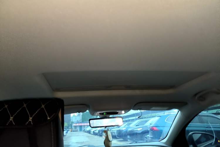 Used Buick Regal 2024 25T Deluxe Edition Headliner