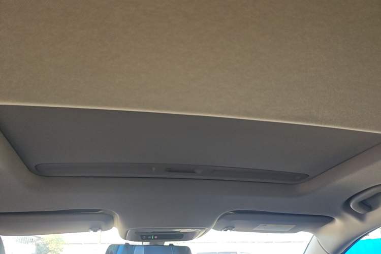 Used Buick Regal 2024 Revised 25T Ultra-Comfort Edition Headliner