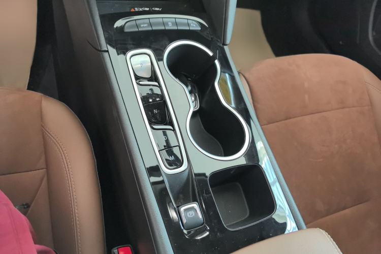 Used Buick Regal 2024 28T Luxury Edition Interior 1