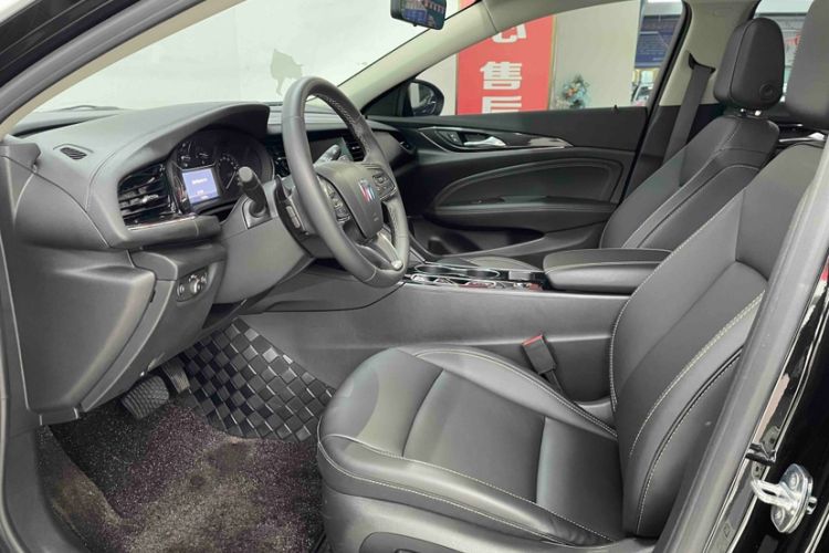 Used Buick Regal 2024 25T Deluxe Edition Interior 1