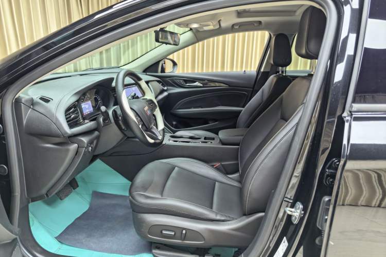 Used Buick Regal 2024 25T Deluxe Edition Interior 1