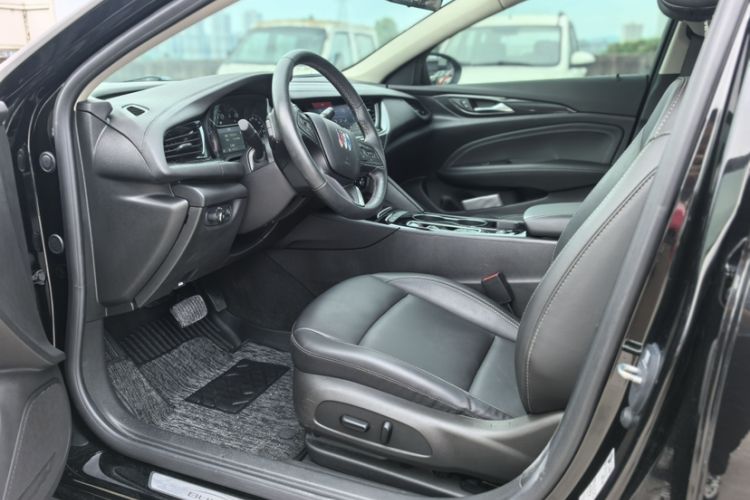 Used Buick Regal 2024 25T Deluxe Edition Interior 1