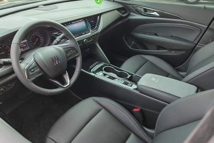 Used Buick Regal 2024 Revised 25T Ultra-Comfort Edition Interior 2
