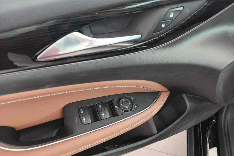 Used Buick Regal 2024 28T Luxury Edition Interior 3
