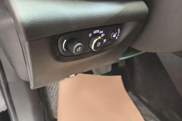 Used Buick Regal 2024 28T Luxury Edition Interior 4